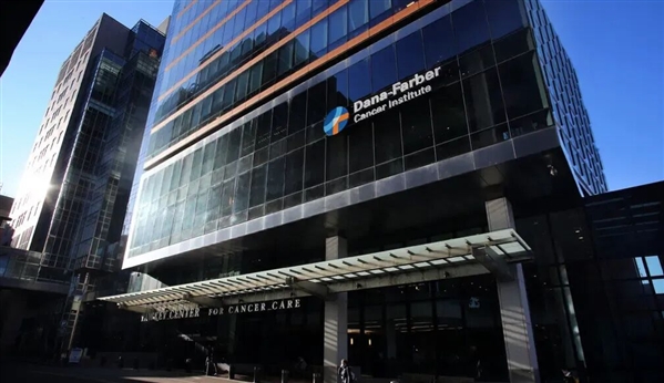 院长勾结研究人员集体造假，靠伪造论文图片骗取国家巨额科研经费！